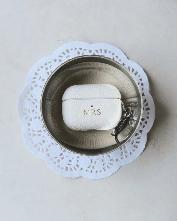 10 Online Boutiques for Custom and Personalized Gifts & Favors