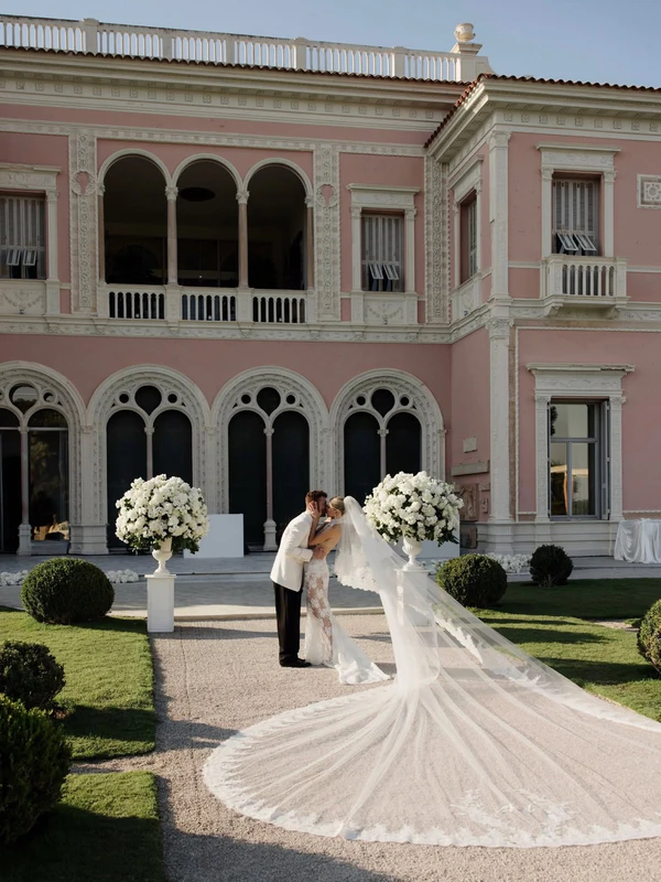 <a href="https://www.instagram.com/p/DaJDVO3EdKD/?hl=en&img_index=1">Villa Ephrussi de Rothschild</a>, Photography: <a href="https://www.instagram.com/haute.weddings/?hl=en">Haute Weddings</a>