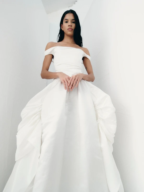 Bridal Trend: Voluminous Hips