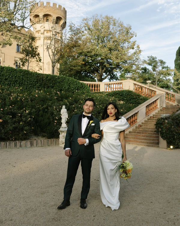 A Vibrant & Artistic Barcelona Wedding Amongst an Iconic Gaudi Masterpiece & Castle Garden
