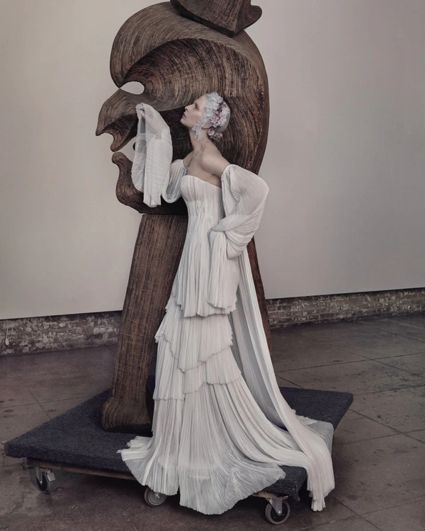 <a href="https://www.instagram.com/houseofgilles/">House of Gilles</a>, Photography: <a href="https://www.instagram.com/ruvenafanador/">Ruven Afanador</a>