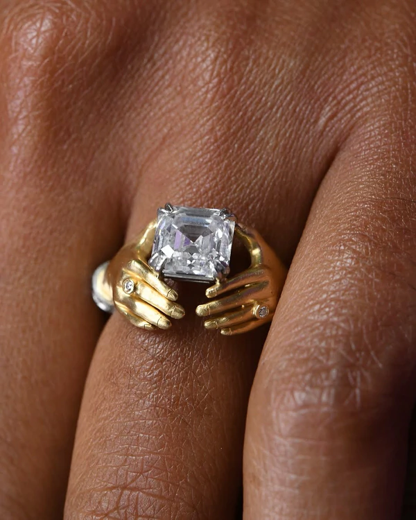50 Iconic Vintage Engagement Ring Styles & Cuts