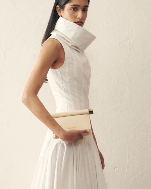 30 Chic Pouches for the Fashion Bride