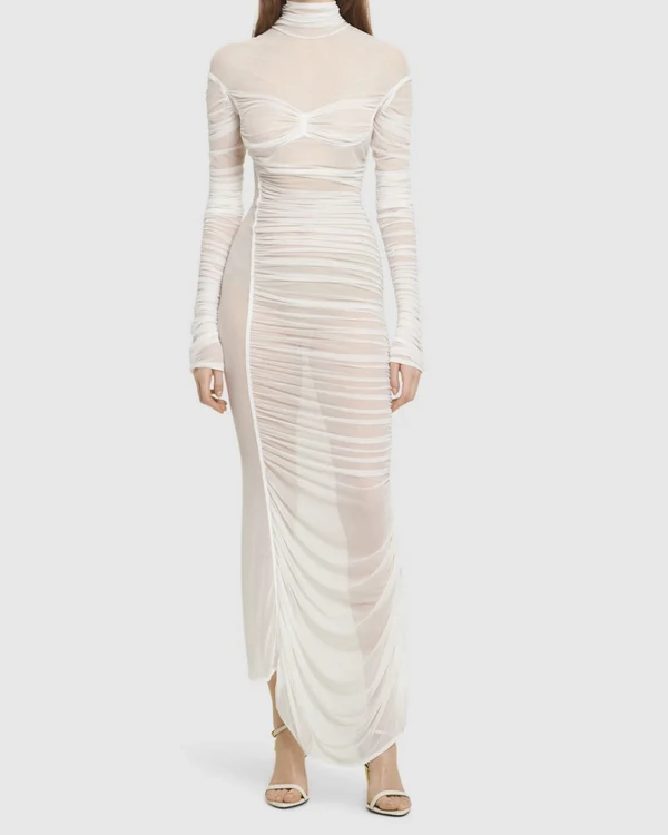 14 Trendy "Naked" Wedding Dresses for 2024