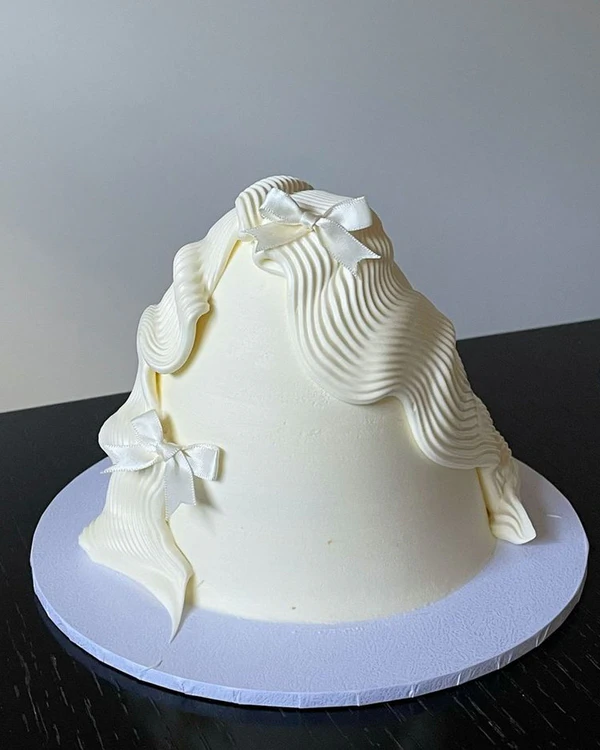 Trend: Dome Cakes