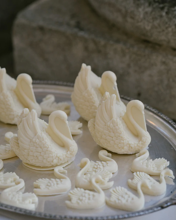 An Old-World Elegant Wedding at an 18th-Century French Château