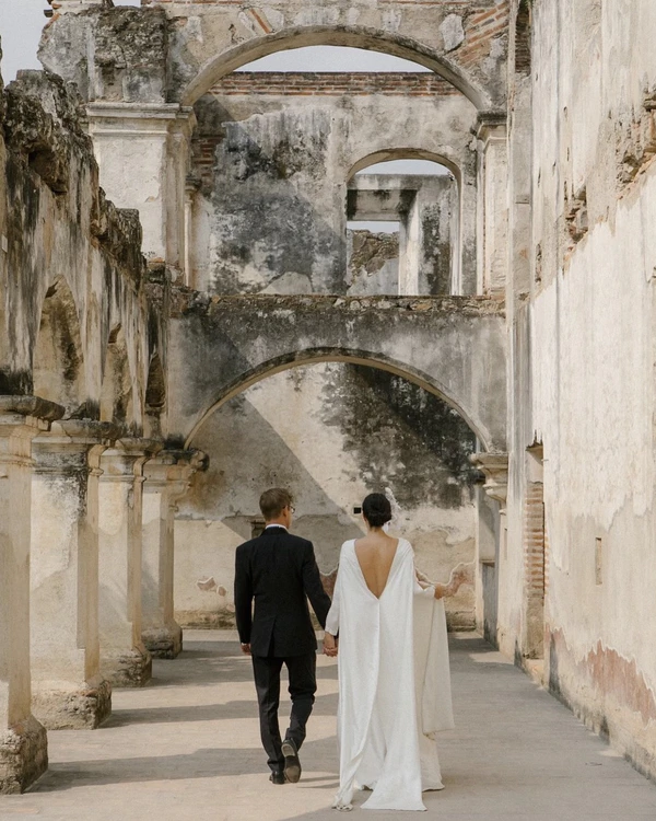 25 Key Factors to Consider Before Booking Your Wedding Venue