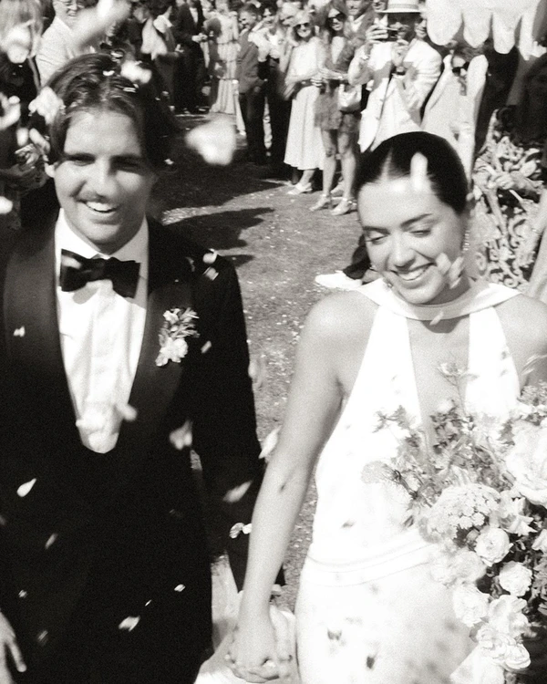 The Best and Most Auspicious Wedding Dates in 2027 — photo 1