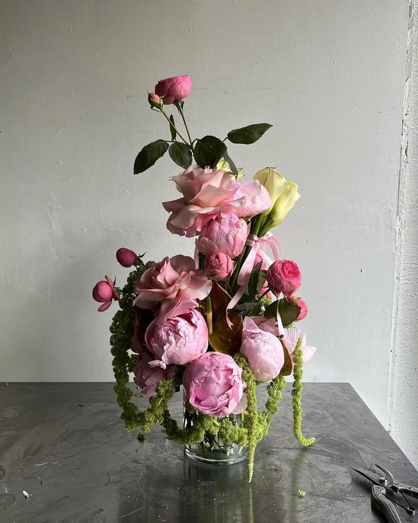 A Guide to the Best Wedding Flower Varieties for Every Season