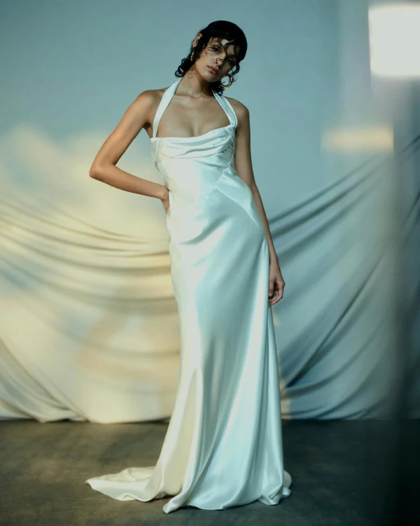 30 Breathtaking Bridal Dresses Perfect for a Wedding in Spain