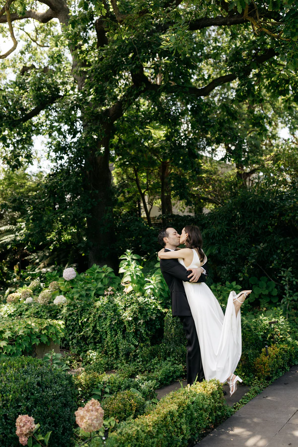 Ali Bailey, wedding photographers in Melbourne, Australia — portfolio photo 3