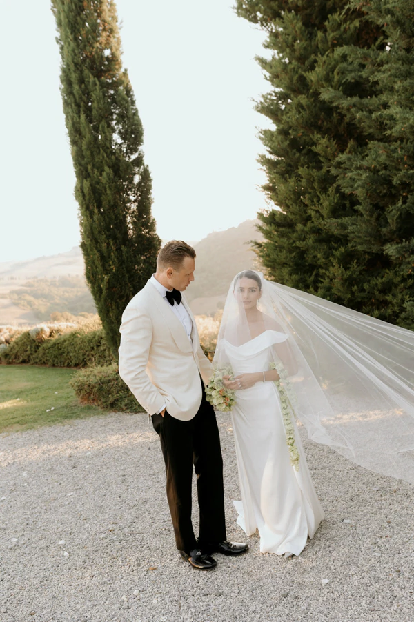 Evia Zachariah, wedding photographers in Melbourne, Australia — portfolio photo 11