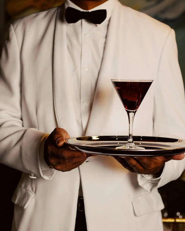 <a href="https://www.instagram.com/rosewoodthecarlyle/p/DPwS94IEV3s/">The Carlyle</a>
