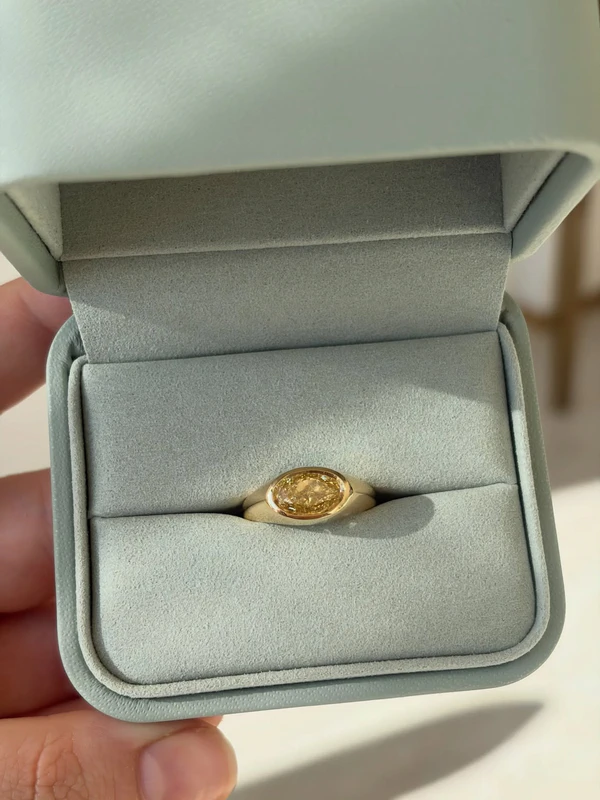 <a href="https://www.instagram.com/classajewellers/p/DamXEQREtFK/">Class A Jewellers</a>