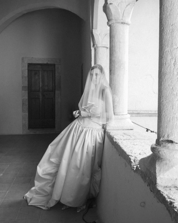 A Romantic Wedding Amidst the Rolling Hills of Umbria