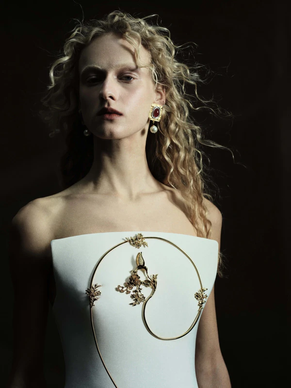 <a href="https://www.instagram.com/p/DVGUzPPDBf7/?img_index=1" target="_blank">Cagteks Bridal</a>