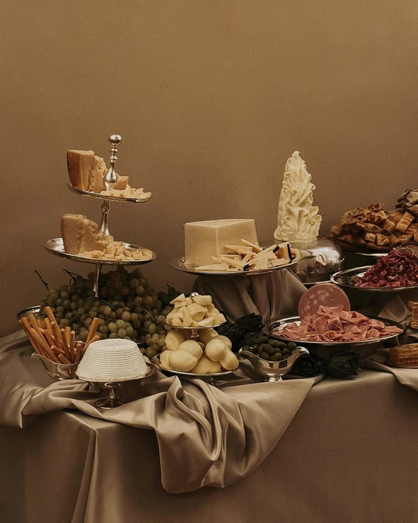 45 Creative Ways to Style & Display Food at Your Wedding
