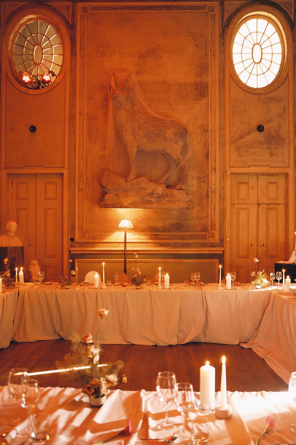 A Fever Dream Lisbon Wedding Where Art & History Collide at Palácio do Grilo