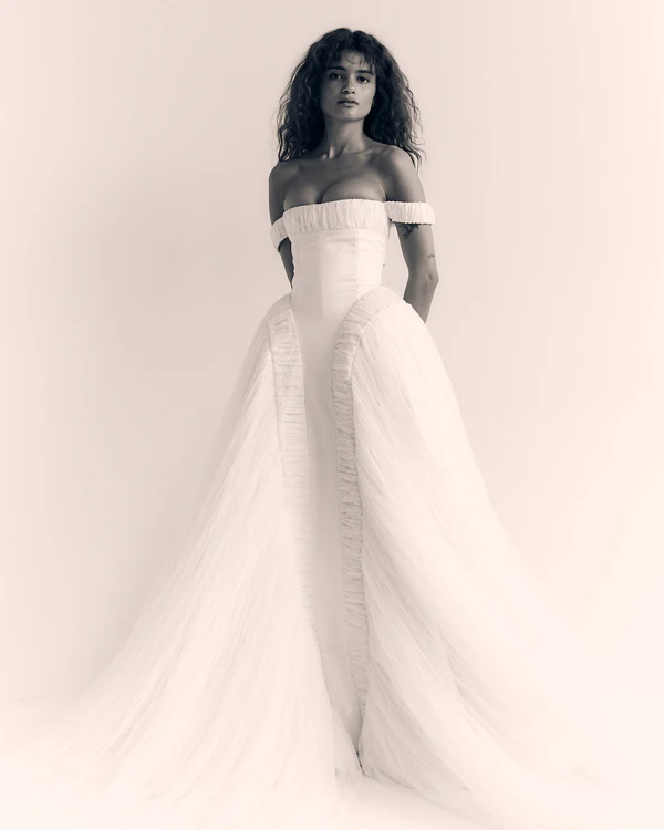The Chicest Trends from the Spring '25 Bridal Collections