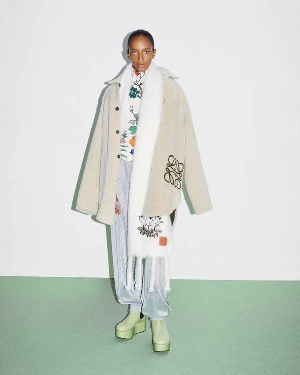 10 Scarves to Stay Cozy this Fall — photo 1