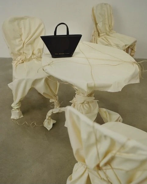 Trend: Knotted Tablecloths