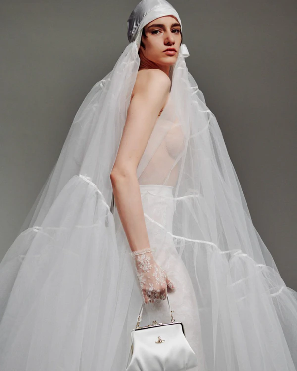 The Top Bride & Groom Style Trends for 2025 According to Pinterest