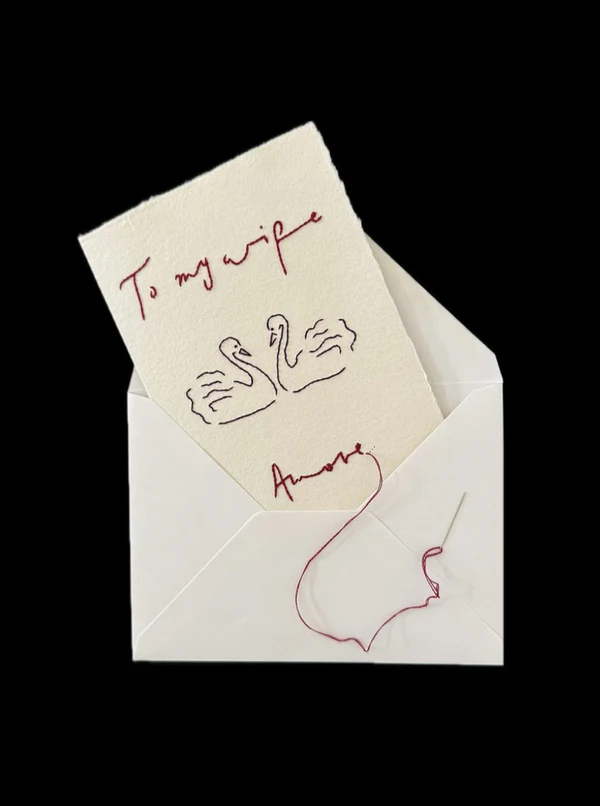 30 Wedding Day Gift Ideas for the Bride From the Groom That Feel Truly Special — photo 1