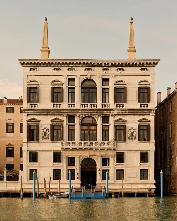 10 Romantic Hotels in Italy for Your Honeymoon