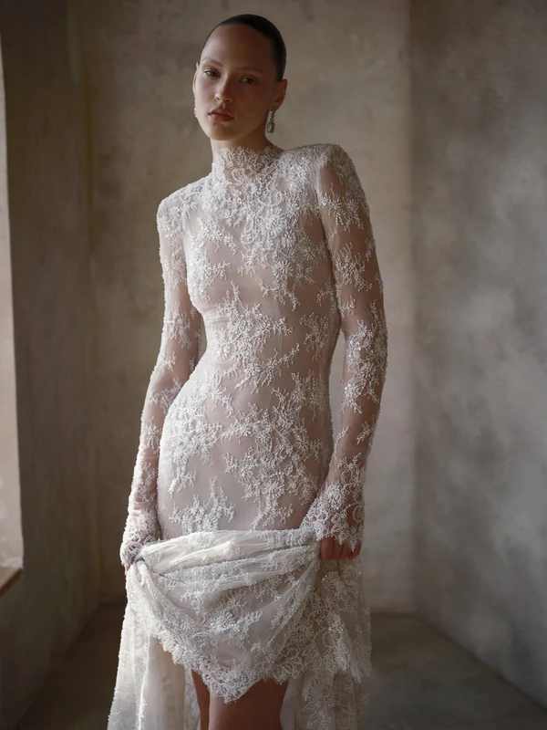 <a href="https://www.instagram.com/noyeliyahu.bridal/p/DYAXAFaCbL4/">Noy Eliyahu</a>