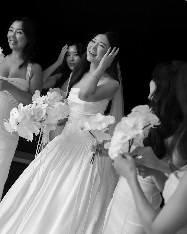 An Elegant Garden Wedding with a Traditional Korean Twist