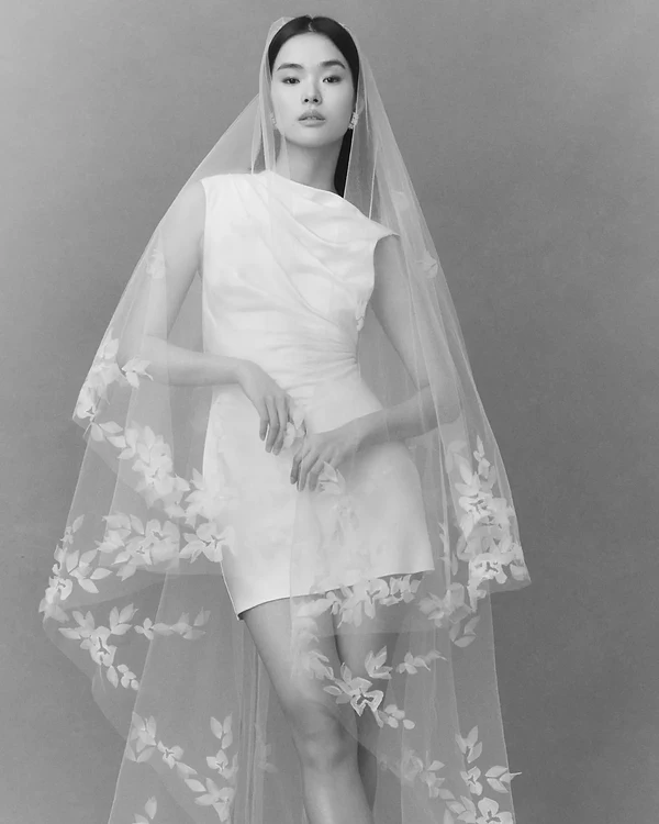 15 of Our Favorite Veil Brands