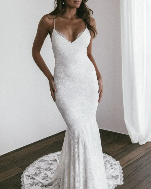 Perfect Lace Bridal Gowns