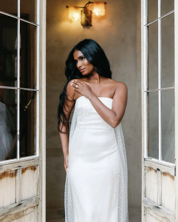 <a href="https://www.instagram.com/ravenreedmakeup"></a><a href="https://www.instagram.com/ravenreedmakeup/p/C7sLmJ0Ss4V/">Raven Reed</a>, Photography: <a href="https://www.instagram.com/mollymccauley_photo/"><span class="x1lliihq x1plvlek xryxfnj x1n2onr6 xyejjpt x15dsfln x193iq5w xeuugli x1fj9vlw x13faqbe x1vvkbs x1s928wv xhkezso x1gmr53x x1cpjm7i x1fgarty x1943h6x x1i0vuye xvs91rp xo1l8bm x5n08af">Molly McCauley</span></a>