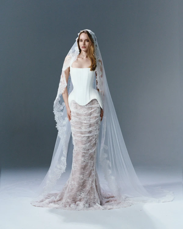 <a href="https://www.instagram.com/p/DVioUdYjAaP/?img_index=1">Balykina﻿</a>