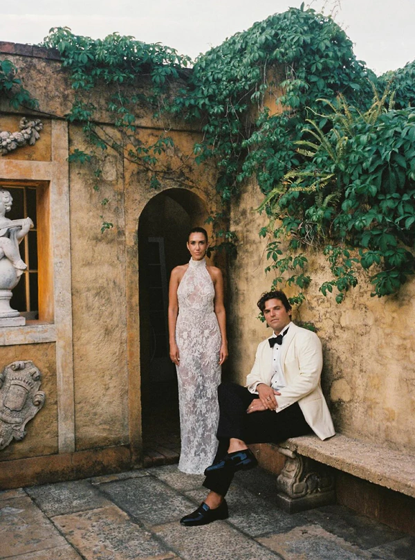 <a href="https://www.instagram.com/paloma.eventco/">Paloma Events</a>, Photography: <a href="https://www.instagram.com/p/DUDH5DKESbt/?img_index=6">Joey Willis</a>