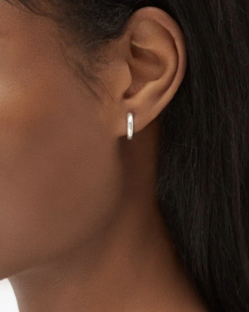 Minimalist Earrings to Compliment Your Wedding Look