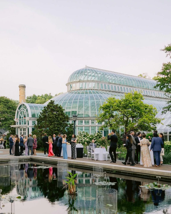 <a href="https://www.instagram.com/brooklynbotanic/" target="_blank" rel="noopener">Brooklyn Botanic Garden</a>, Photography: <a href="https://www.instagram.com/p/CyEAluVujIP/?img_index=2">Larisa Shorina</a>