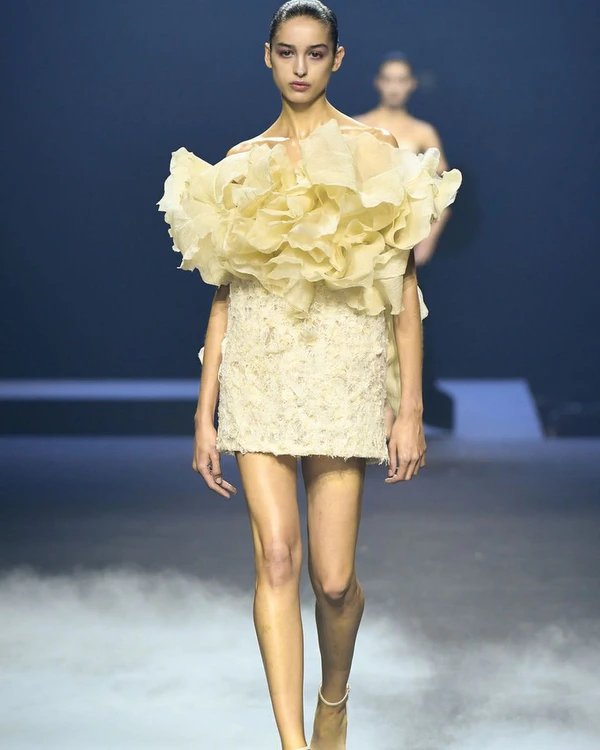 Paris Haute Couture Fashion Week F/W 2023: 40 Looks to Inspire the Modern Bride