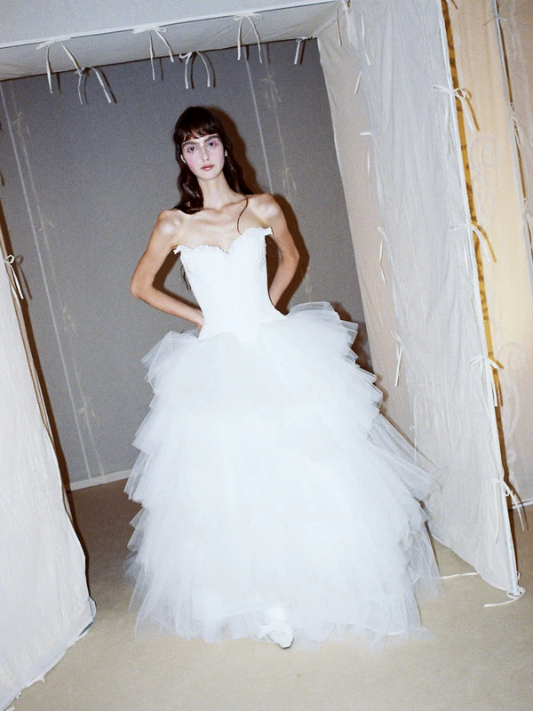 Forever Young: Marrow’s 2027 Bridal Collection Is an Ode to the Eternal Girl — photo 2