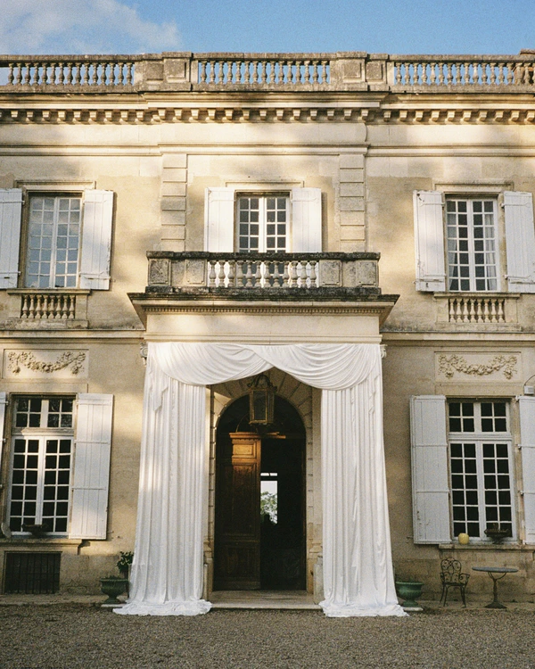 An Old-World Elegant Wedding at an 18th-Century French Château