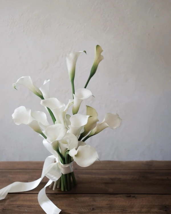38 Calla Lily Arrangement Ideas