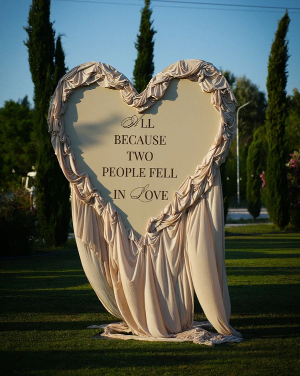 <a href="https://www.instagram.com/p/DbilFfBF0Eh/?img_index=8">Tali Weddings & Events</a>