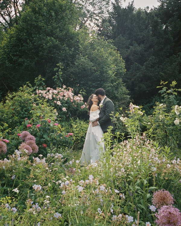 30 Invaluable Pieces of Advice for Brides—From Brides