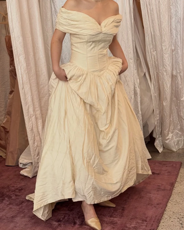 <a href="https://www.instagram.com/p/DXTdxVakW-F/?img_index=1">Art Garments</a>
