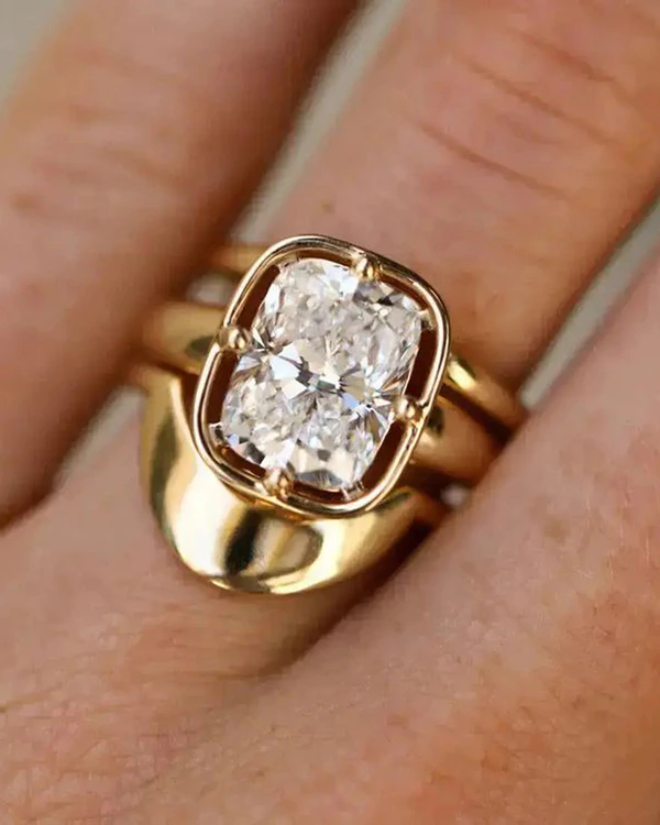 50 Iconic Vintage Engagement Ring Styles & Cuts