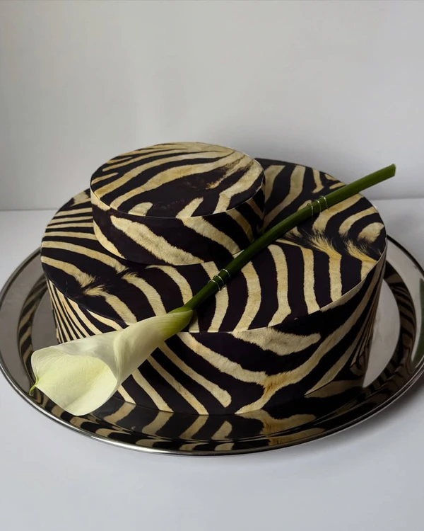 <a href="https://www.instagram.com/p/DWgQkhuDZmw/?img_index=1">The Heartbaker</a>