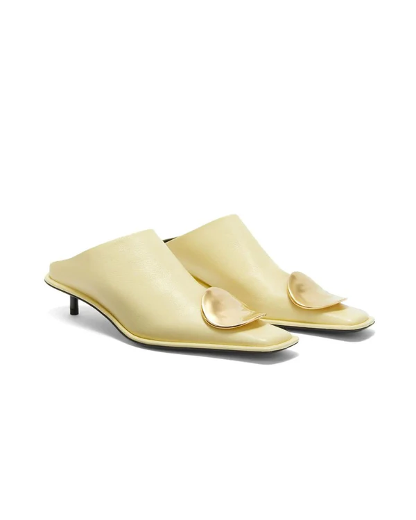 Perfect Bridal Shoes for the Fall