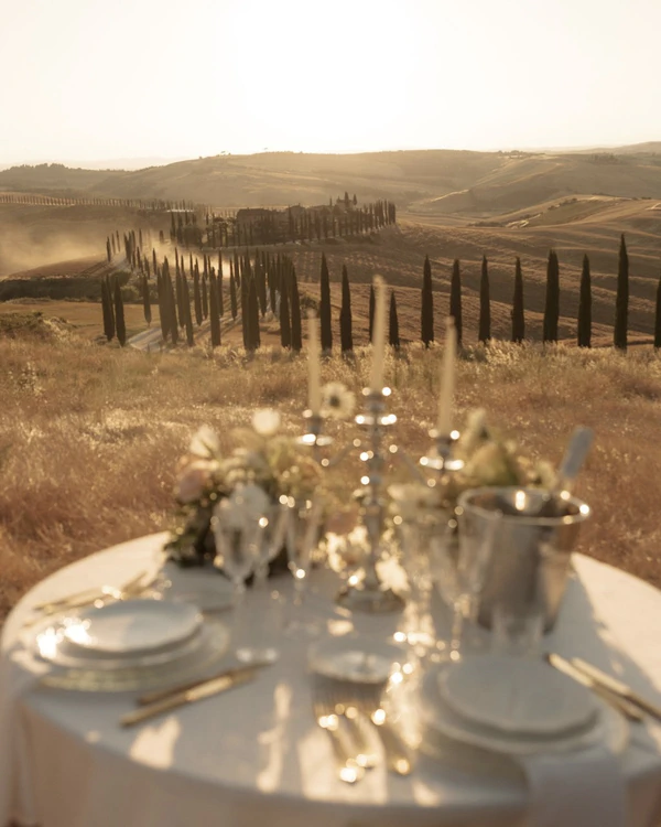 An Elevated Elopement in Tuscany with Vintage Bridal — photo 2
