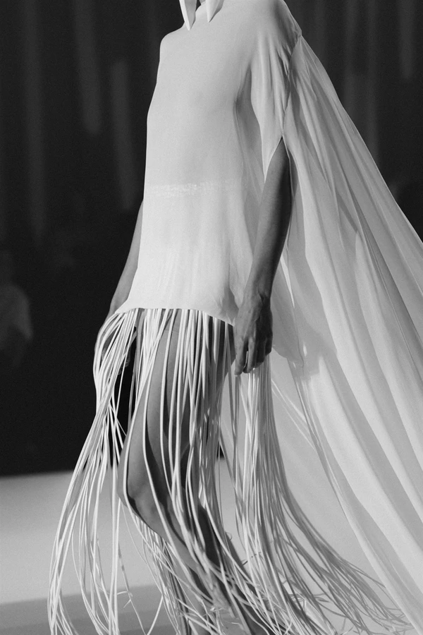 <a href="https://www.instagram.com/stephanerolland_paris/"><span>Stéphane Rolland</span></a>, Photography: <a href="https://www.instagram.com/tiposnet/">Tipos</a>