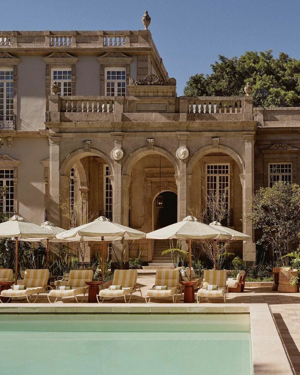 6 Apps to Help You Plan Your Perfect Honeymoon